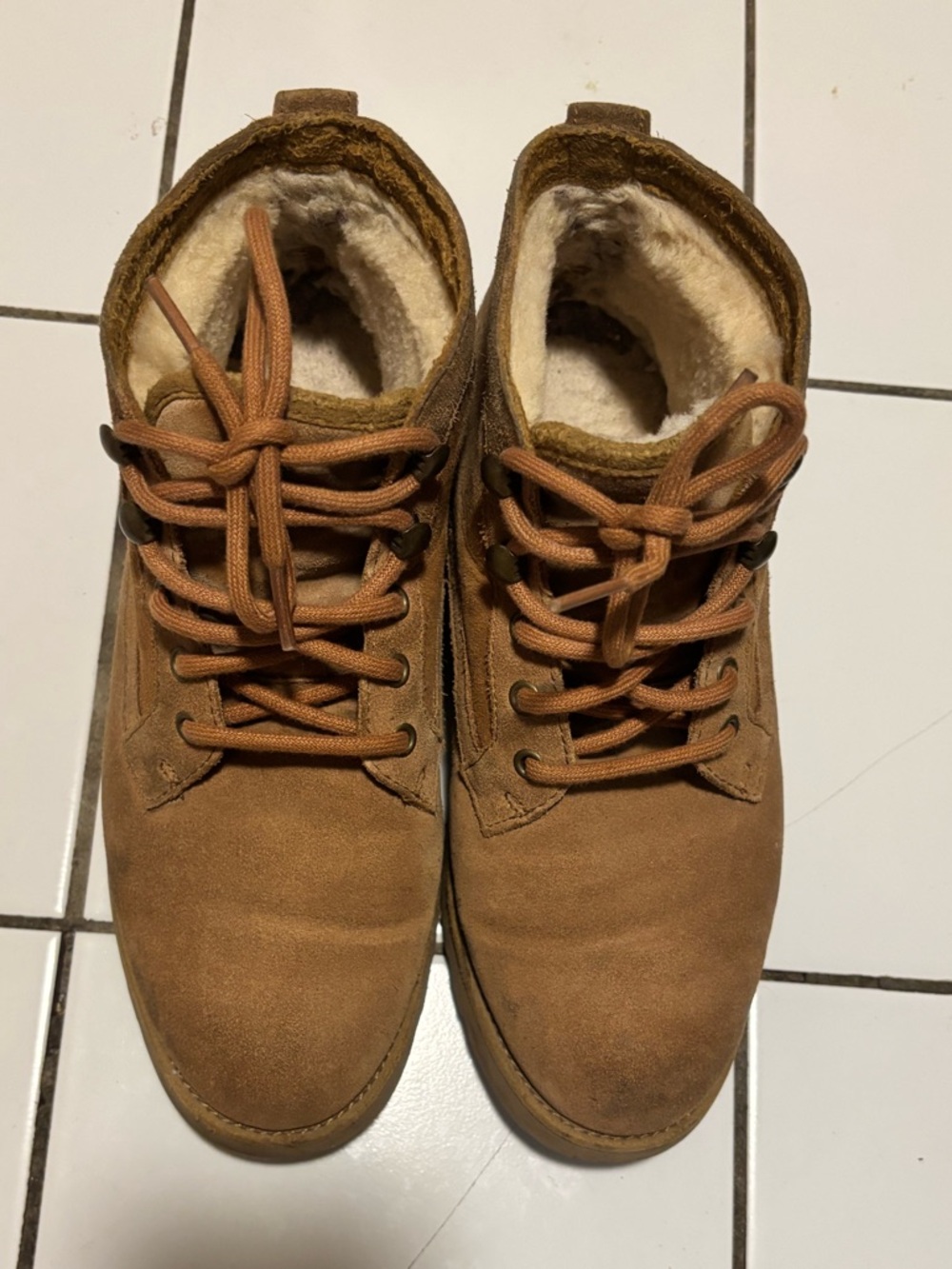 UGG BETHANY WOMENS SIZE 7 CHESTNUT
